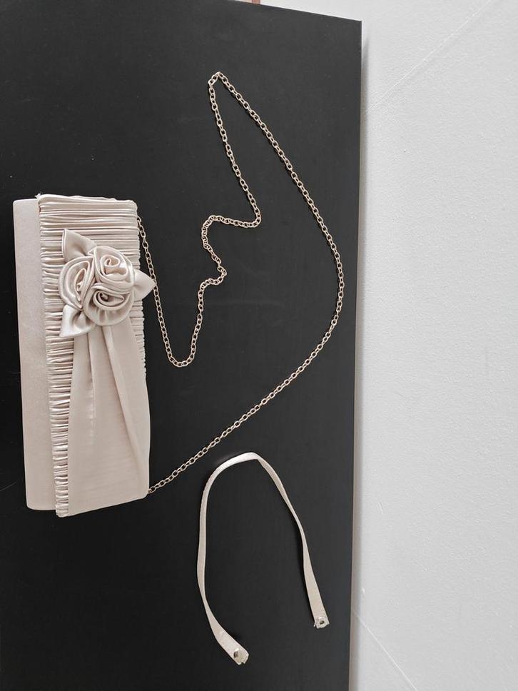 Elegante Beige Avondtasje met Ketting, Sieraden, Tassen en Uiterlijk, Tassen | Damestassen, Zo goed als nieuw, Avondtasje, Beige