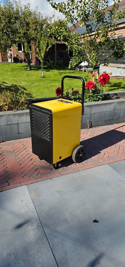 Bouwdroger te huur.  50L/24u - Stuc, Waterschade €5 p/d, Doe-het-zelf en Verbouw, Gereedschap | Overige machines, Ophalen