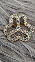 Goudkleurige Klaver Broche met Stras, Overige materialen, Minder dan 4 cm, Nieuw, Ophalen of Verzenden