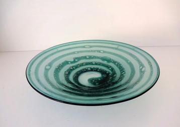 Glazen schaal helder en groen spiraalvorm luchtbellen 3900-s beschikbaar voor biedingen