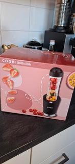 Smoothie blender nieuw 2x to go beker a 600 ml per stuk, Witgoed en Apparatuur, Keukenmixers, Minder dan 1 liter, Ophalen of Verzenden