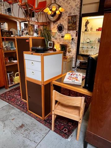 82) Diverse vintage meubelen van Flototto. beschikbaar voor biedingen