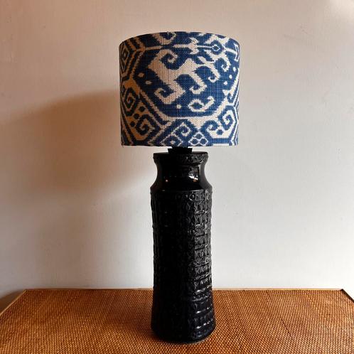 Diep blauwe keramiek lampvoet West Germany vintage, Huis en Inrichting, Lampen | Tafellampen, Zo goed als nieuw, Ophalen of Verzenden