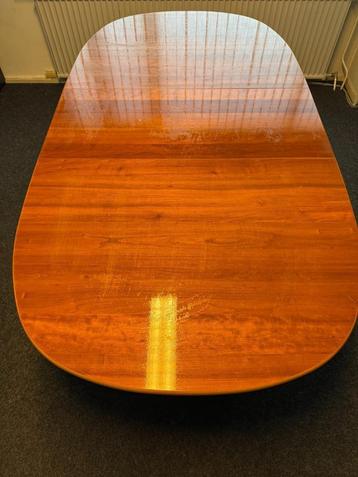 Tafel kersen uitschuifbaar afgerond beschikbaar voor biedingen