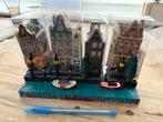 Amsterdamse Grachtenpandjes Souvenir, Huis en Inrichting, Ophalen of Verzenden, Zo goed als nieuw, Kunststof, Minder dan 50 cm