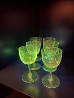 6 Vintage Uraniumglazen Borrelglaasjes, Ophalen of Verzenden