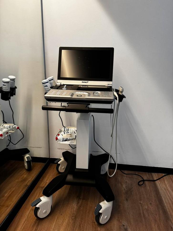 Vinno 5 laptop model echo apparaat + verrijdbare houder, Sport en Fitness, Gezondheidsproducten en Wellness, Zo goed als nieuw