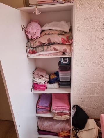 FREE Small White Wardrobe Nijmegen beschikbaar voor biedingen