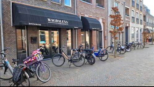 Werkplek voor een kapster/kapper & assistent(e)/receptionist, Vacatures, Vacatures | Horeca en Catering, 33 - 40 uur