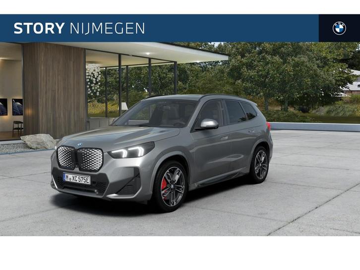 BMW iX1 eDrive20 M Sport / Panoramadak / Trekhaak / Sportsto, Auto's, BMW, Bedrijf, Te koop, iX1, Alarm, Bochtverlichting, Elektrische stoelverstelling