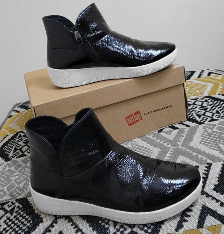 Nieuw in doos Fitflop Enkellaars zwart lakleer maat 39, Kleding | Dames, Schoenen, Nieuw, Lage of Enkellaarzen, Zwart, Ophalen of Verzenden