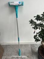 Nieuwe raamwisser met lange steel en spray mogelijkheid, Ophalen