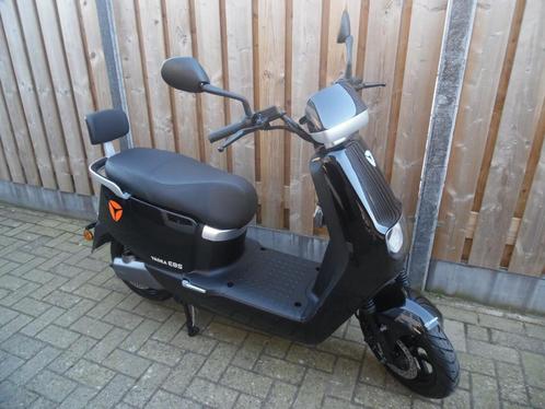 Yadea E8S Zwart & Blauw & Grijs 45km NIEUW, Fietsen en Brommers, Scooters | Overige merken, Nieuw, Elektrisch, Ophalen of Verzenden