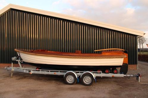 Uiterst unieke sloep, Watersport en Boten, Sloepen, Zo goed als nieuw, 10 tot 30 pk, 3 tot 6 meter, Buitenboordmotor, Benzine