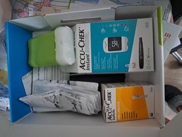 Accu Check glucosemeter slechts 3 weken gebruikt beschikbaar voor biedingen