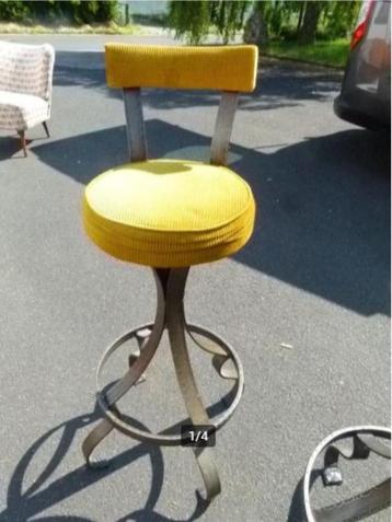 vintage barkruk 60er jaren brutalisme beschikbaar voor biedingen