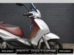 PIAGGIO BEVERLY 350 SPORT ABS (bj 2013) Leovince Nieuwstaat!, Motoren, Motoren | Piaggio, Bedrijf, 12 t/m 35 kW, Scooter, 330 cc