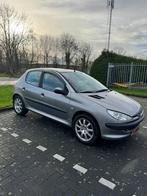 Peugeot 206 1.4 5D 2004 Grijs, Voorwielaandrijving, 31 €/maand, 4 cilinders, Origineel Nederlands