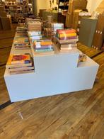 2x Lange lage display blokken 244 cm lang, Ophalen