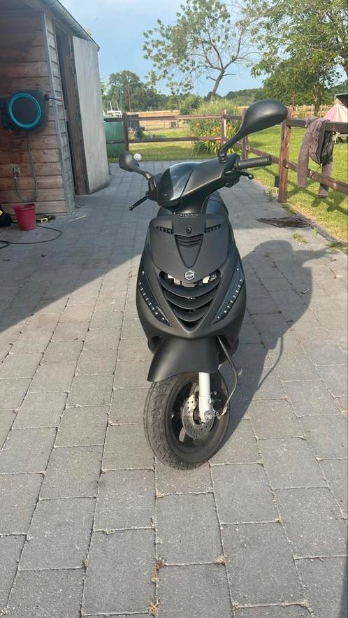 Piaggio Zip Iget 2024, Fietsen en Brommers, Scooters | Overige merken, Zo goed als nieuw, Maximaal 45 km/u, Benzine, Ophalen