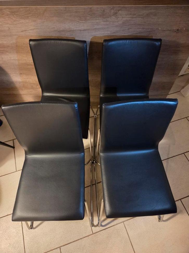 Moderne Stoelen Set (4x) - Zwart Kunstleer, Huis en Inrichting, Stoelen, Gebruikt, Vier, Kunststof, Zwart, Ophalen