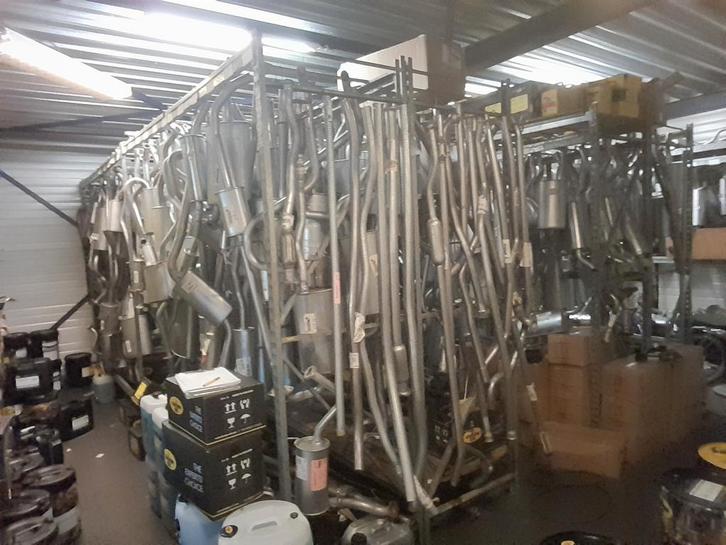 Uitlaten- Las stukken - Partij Uitlaten - Nieuwe Uitlaten, Doe-het-zelf en Verbouw, Metalen, Zo goed als nieuw, IJzer, Ophalen of Verzenden