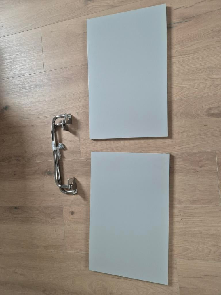 IKEA BESTA LAPPVIKEN Deurfrontjes + Poten - Lichtgrijs, Ophalen, Zo goed als nieuw, 50 tot 100 cm, Minder dan 100 cm