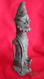 Bronzen beeld van een koning/chief., Antiek en Kunst, Antiek | Koper en Brons, Ophalen of Verzenden, Brons