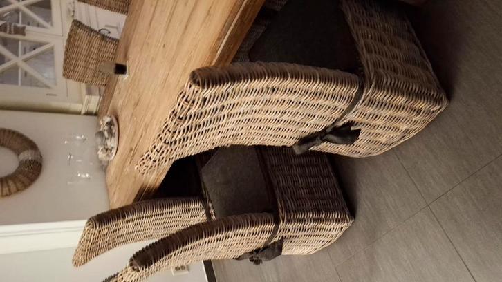 6 eetkamerstoelen van riet.(ophalen in Bavel)., Huis en Inrichting, Stoelen, Gebruikt, Vijf, Zes of meer stoelen, Riet of Rotan