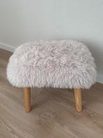 Fluffy krukje poef poefje 🤎 nog nieuw!, Ophalen of Verzenden, Zo goed als nieuw, Hout