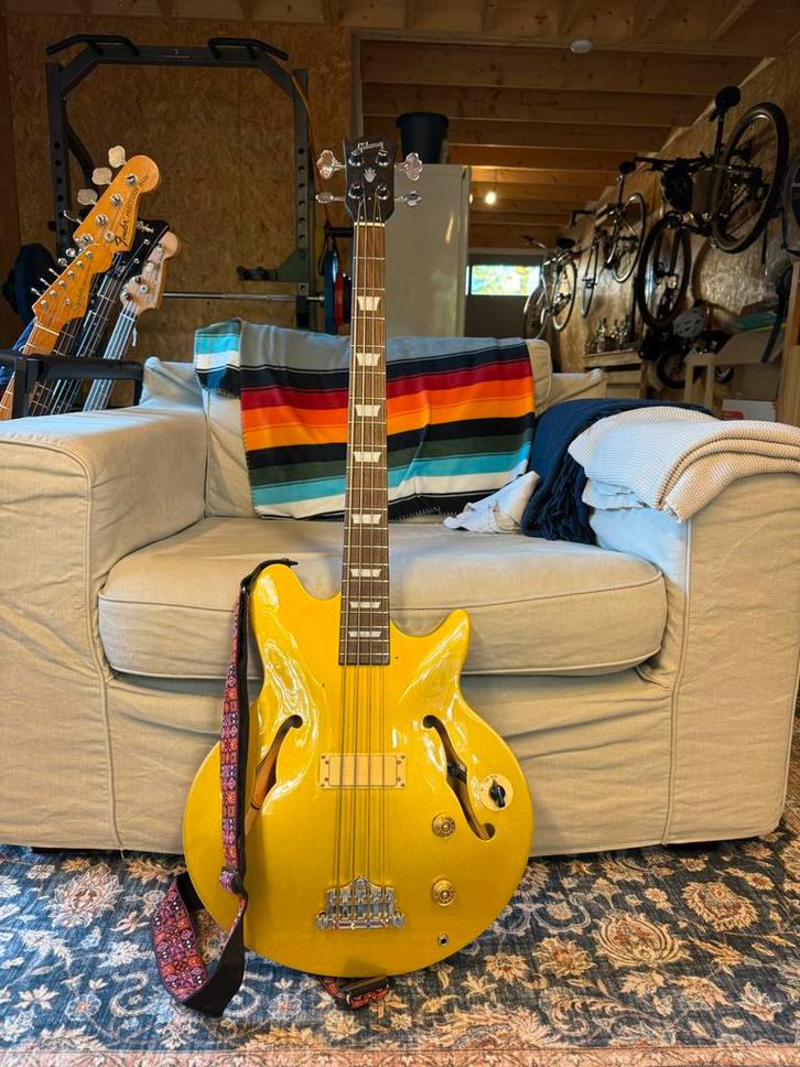 Epiphone Jack Casady Bass - Goudkleurig!, Muziek en Instrumenten, Snaarinstrumenten | Gitaren | Bas, Gebruikt, Semi-akoestisch