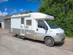 Laika Ecovip R7 Frans bed, Caravans en Kamperen, Campers, Ringverwarming, Fiat, 7 tot 12 maanden geleden, Bedrijf