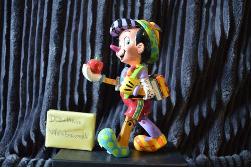 6006081 Romero Britto Pinocchio Met Appel  (Disney), Verzamelen, Disney, Zo goed als nieuw, Beeldje of Figuurtje, Ophalen of Verzenden