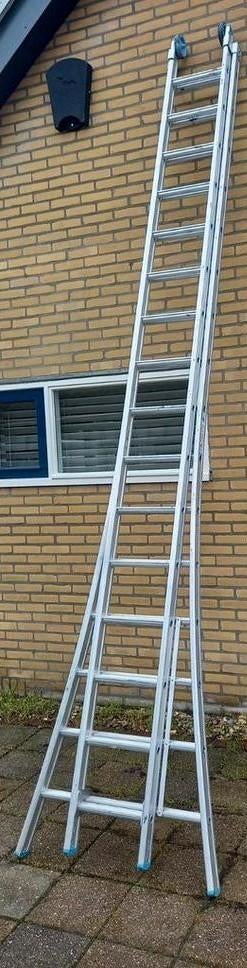 Eurostairs 2x 16 ladder extra brede treden aluminium, Doe-het-zelf en Verbouw, Ladders en Trappen, Ophalen