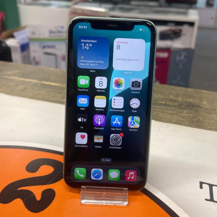 Apple Iphone 11 128GB Accu 82% - Verkeert in nette staat, Telecommunicatie, Mobiele telefoons | Apple iPhone, Zo goed als nieuw