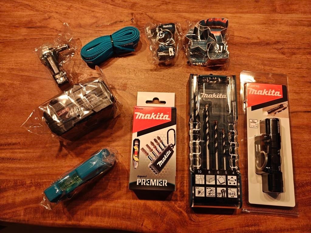Makita 9 delige accesoires, Ophalen of Verzenden