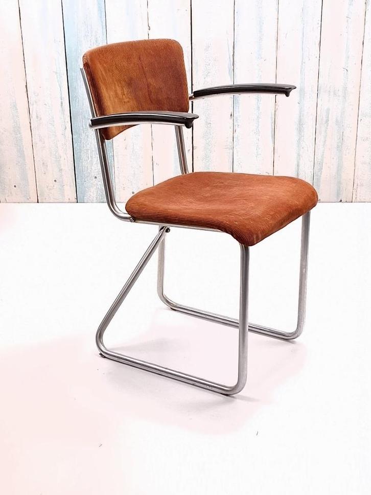 gispen 212 stoel met armleggers, Huis en Inrichting, Stoelen, Gebruikt, Eén, Metaal, Ophalen