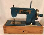 Vintage Regina mini naaimachine
jaren 50 Duitsland Müller, Ophalen