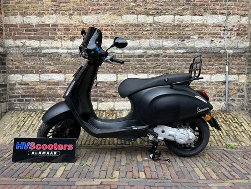 Vespa Sprint Notte | 2018 | 18.535KM, Fietsen en Brommers, Scooters | Vespa, Gebruikt, Overige modellen, Maximaal 45 km/u, Benzine
