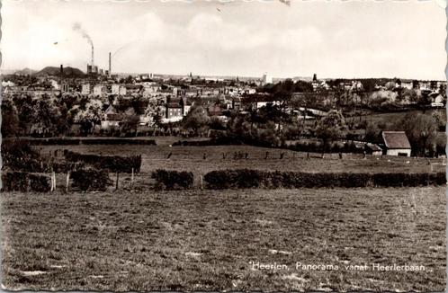 Heerlen - Panorama vanaf Heerlerbaan (1959), Verzamelen, Ansichtkaarten | Nederland, Gelopen, Limburg, 1940 tot 1960, Verzenden