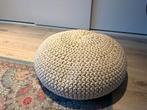 Gehaakte poef - Mooi en comfortabel!, Huis en Inrichting, Banken | Voetenbanken en Poefen, Ophalen, Rond, Zo goed als nieuw, Stof