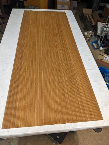 Bamboe stroken op backing, meubels, wanden beschikbaar voor biedingen