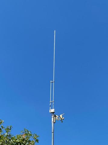 Fm antenne met 15 meter coax kabel en stekker Type J stick beschikbaar voor biedingen