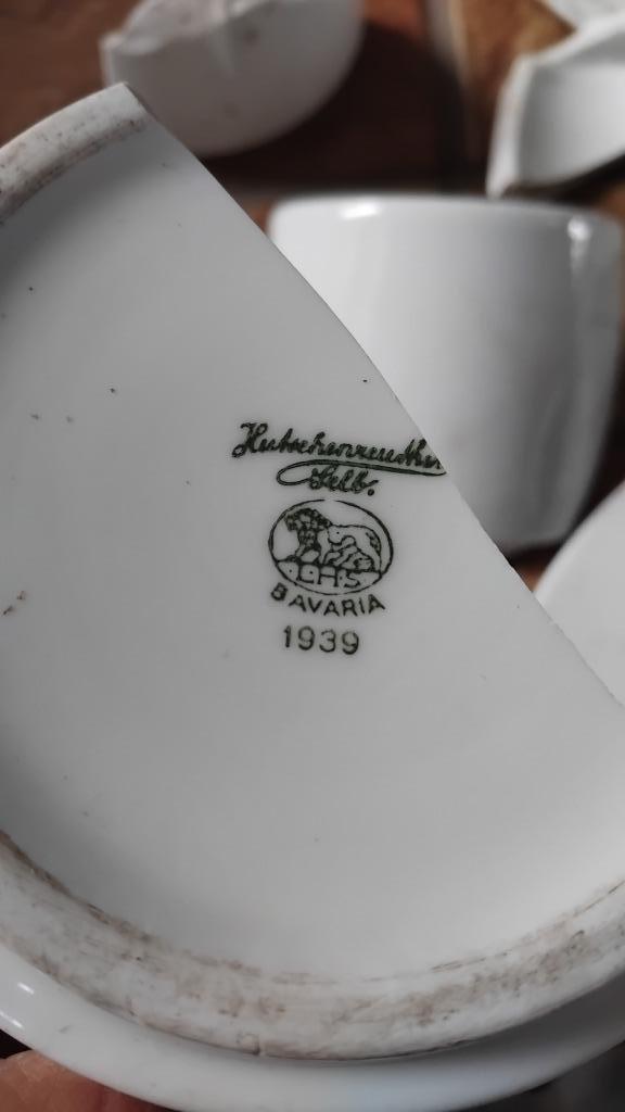 Scherven Duits servies ('Germaanse legpuzzel'), Verzamelen, Militaria | Tweede Wereldoorlog, Overige soorten, Hulzen of Bodemvondsten