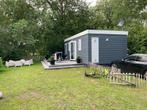 Chalet - 5 persoons - zonder staanplaats - als nieuw, Caravans en Kamperen, Stacaravans, Tot en met 5