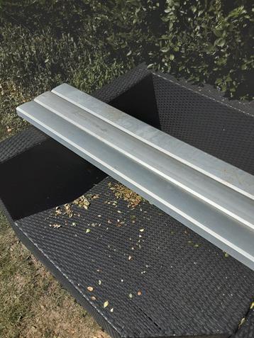 Aluminium U profielen voor balkon/balustrade of hekwerk beschikbaar voor biedingen
