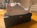 Supreme Nike Air Force 1 Low - Maat 45.5 - Nieuw!, Kleding | Heren, Schoenen, Ophalen, Nieuw, Wit, Sneakers of Gympen