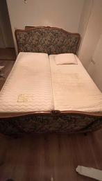 Antiek Frans tweepersoonsbed  met bloemenprint, Huis en Inrichting, Slaapkamer | Bedden, Ophalen, Gebruikt, Overige kleuren, Tweepersoons