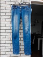 Jeans maat 38 nieuw blauw. Breedte tailleband is 38 cm., Ophalen of Verzenden, Nieuw, Blauw, W30 - W32 (confectie 38/40)
