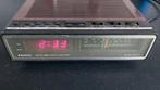 Sanyo RM5120 LED wekker radio, 70s woodgrain, Gebruikt, Digitaal, Ophalen